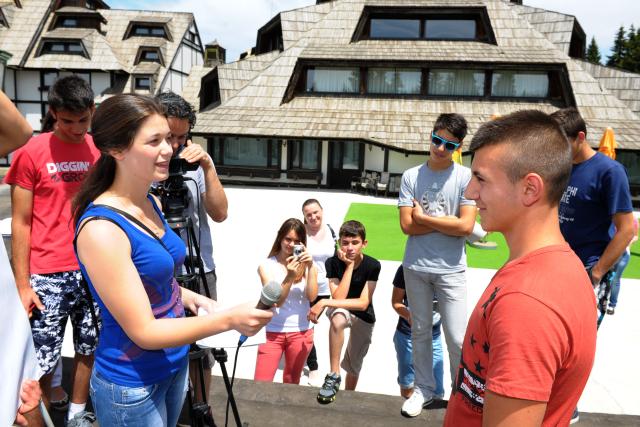 На Копаонику одржана Танјугова онлајн радионица за средњошколце са југа Косова и Метохије